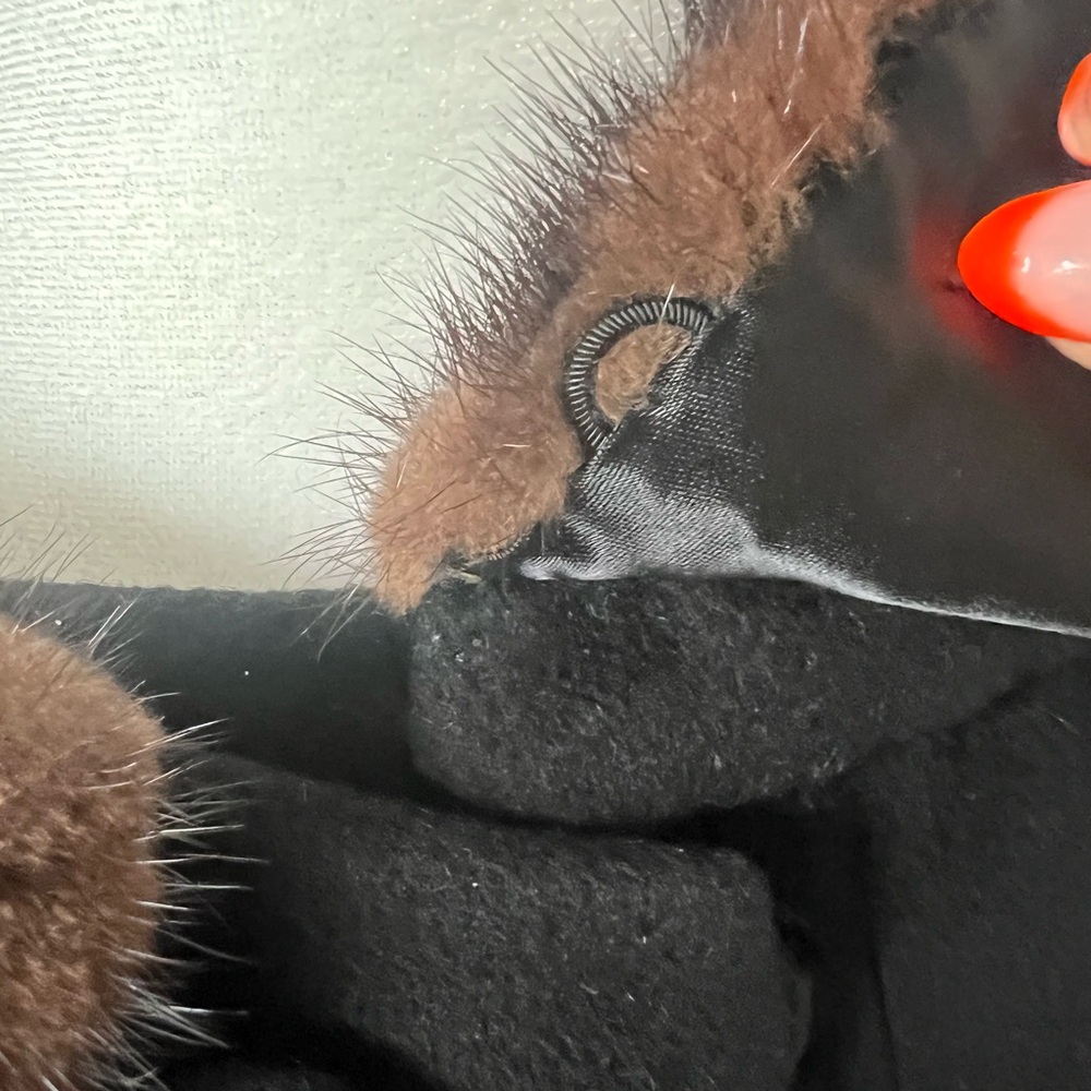Vintage Black Cashmere Coat with Fur Collar - Picture 4 of 13